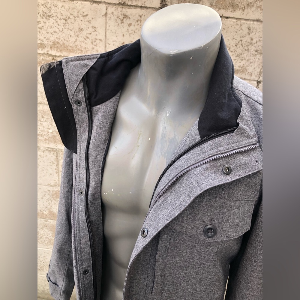 L.L Bean Coat - Picture 4 of 16
